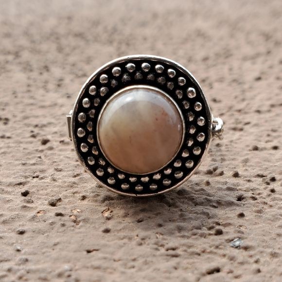 New Natural Sunstone 925 Silver Poison Ring. - Picture 1 of 12